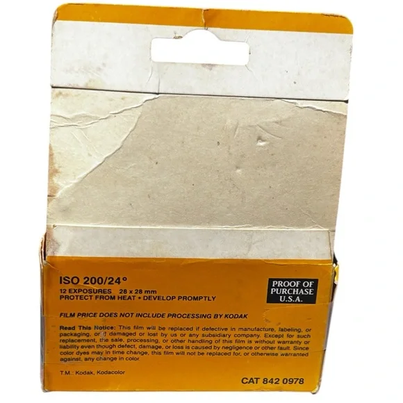 KODACOLOR PRINT FILM - Kodak Gold 126 Film 12Exp - 1 sealed boxes Dated 01/1990 - Picture 2 of 3